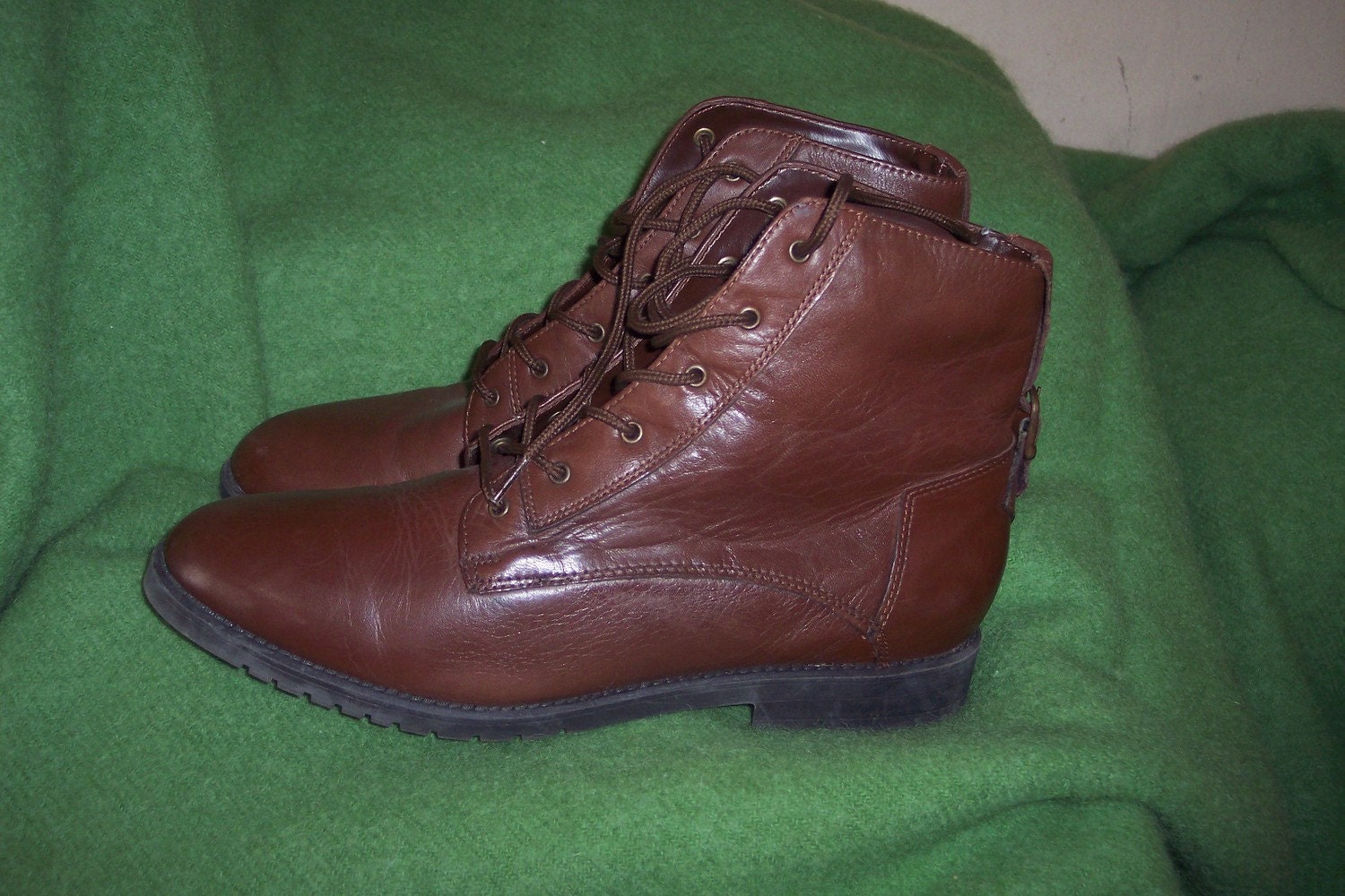 Women Vintage brown leather 80s DANEXX lace up Buckle Granny Boots sz 10m