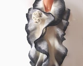 Felted scarf ruffle collar -  Grey white black - galafilc