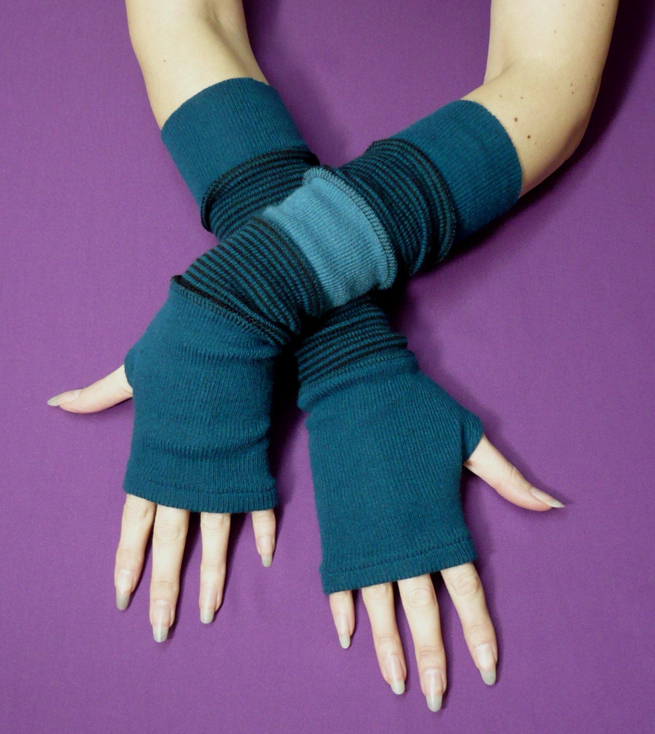 Winter Fingerless Gloves, Thick, Very Warm Knit Armwarmers, Bright and Dark Sea Green, Black Mix, Upcycled Look Sleeves