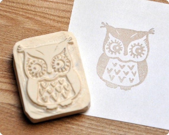 Tiny owl hand carved rubber stamp. Handmade rubber stamp. Rubber stamp