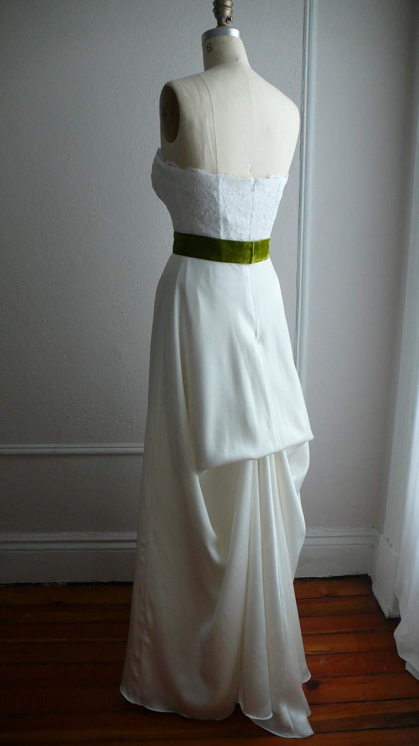 Strapless  1930s inspired "Evalyn" Bridal Gown, French Lace bodice, silk full bias skirt