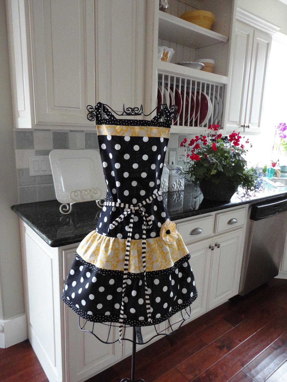 4RetroSisters Ellie Womens Full Apron - Butter Yellow Modern Retro -