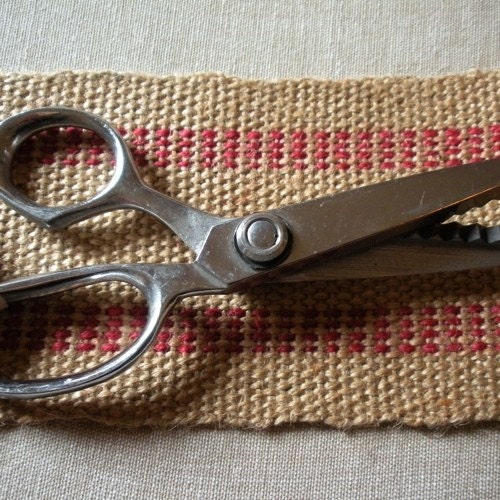 Petite Pinking Scissors
