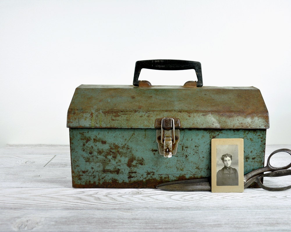 Vintage Rustic Metal Tool Box / Green Tackle Box / Industrial Storage