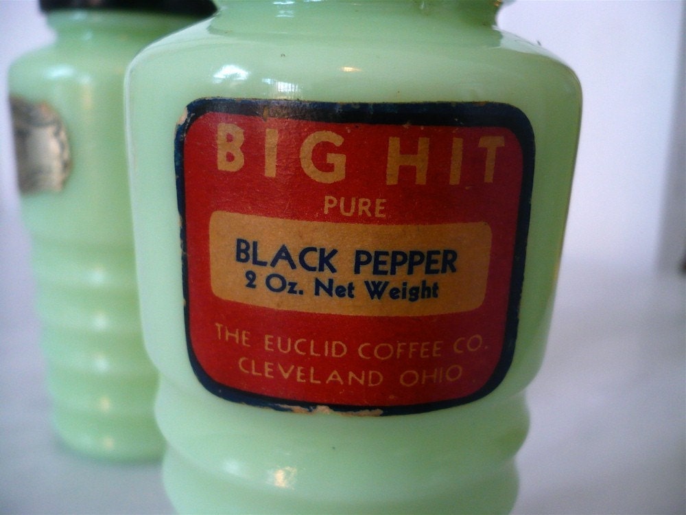 HOLIDAY SALE Jeanette Jadite / Jadeite Big Hit Salt and Pepper Black Top Set with Labels 1930's