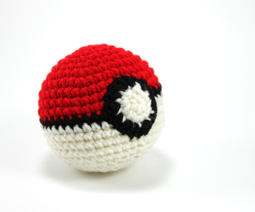 Lifesize Crochet Pokeball Amigurumi