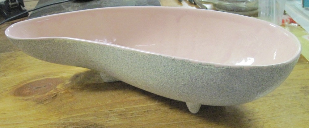 Vintage Shawnee pink & grey shaped bowl 1950s 60s