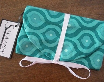 Aqua Green Curves Travel Jewelry Clutch