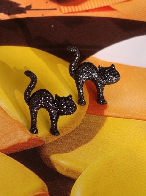 Glittery Black Cat   Earrings - DesignsByDerenda