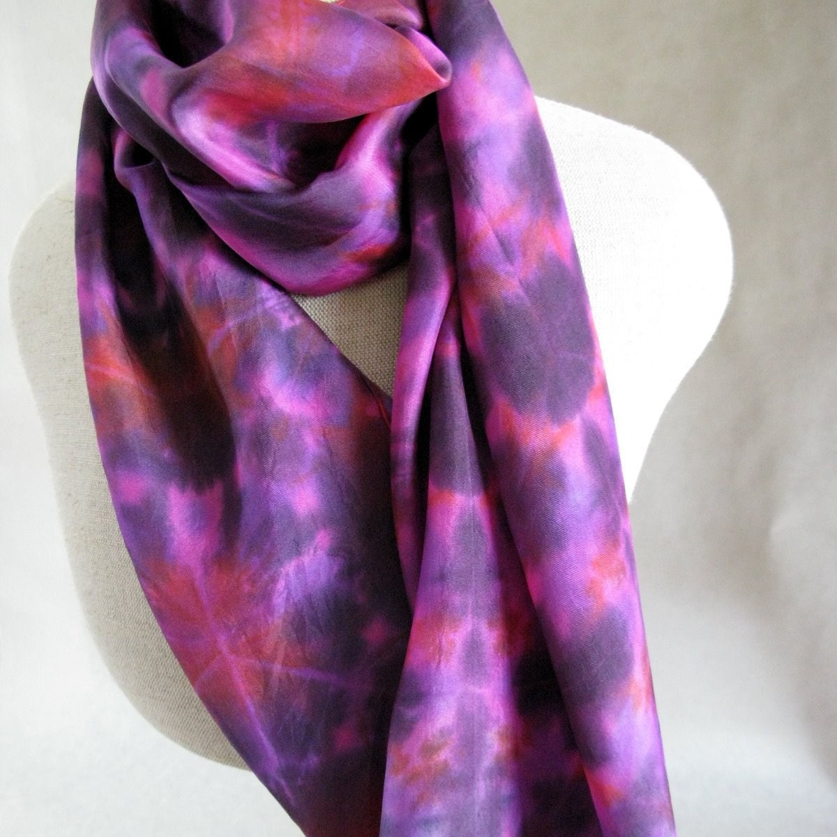 Shibori Habotai Silk Scarf (Pink,Purple, Red)