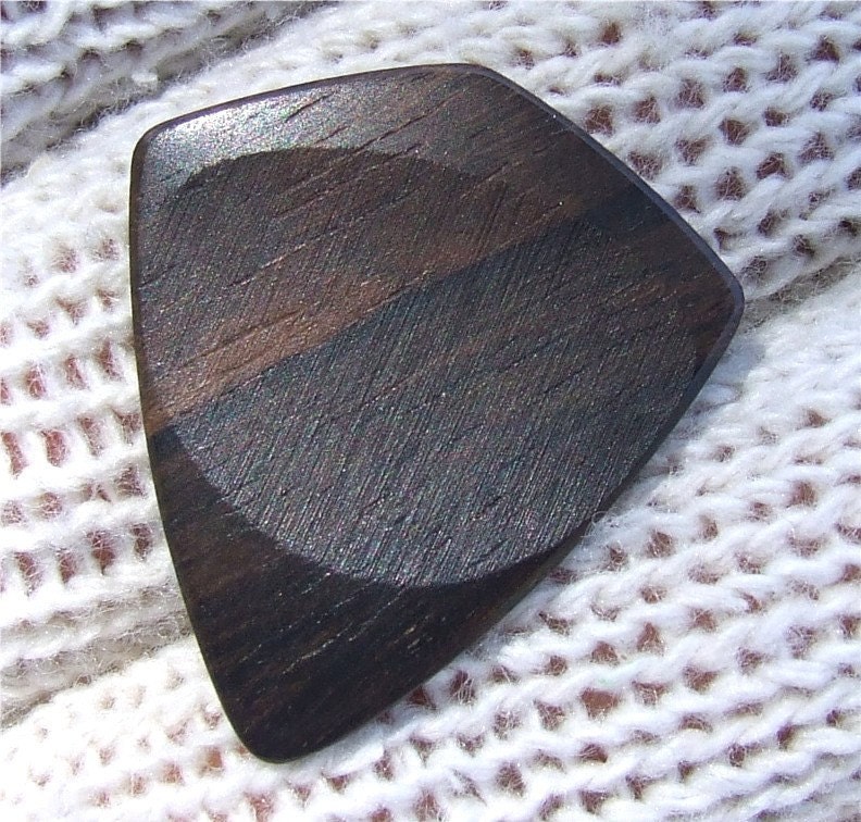 Wood Guitar Pick - Handmade Exotic Ziricote from the Yucatan - Premium Guitar Pick