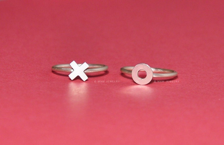 X O (Kiss and Hug) Rings