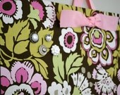 Fabric Covered Magnet Board (18" x 12") Daisy Chain Pink