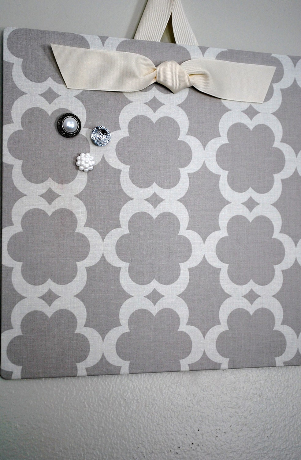 Fabric Magnet Board (12" x 12") Tarika in Neutral
