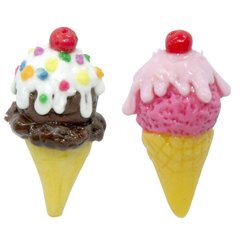 Mini Ice Cream Cone set of 4 pieces 2 pcs of each by claydecor