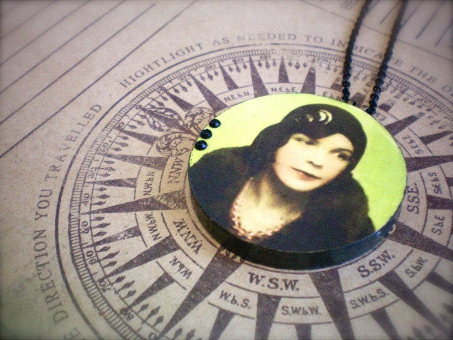 Vintage Lady Wooden Pendant Necklace