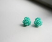 SALE // pacific ocean turquise rosebud earrings