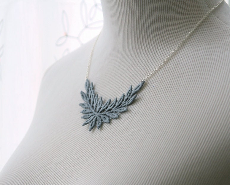 Silver Lace Necklace - Wilhelmina