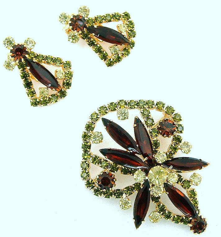 Vintage Juliana Style Brooch Earrings Set Skinny Dark Topaz and Pale Yellow Rhinestones