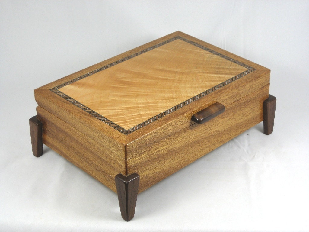 wooden keepsake box - mens valet box Mahogany with Lace Maple