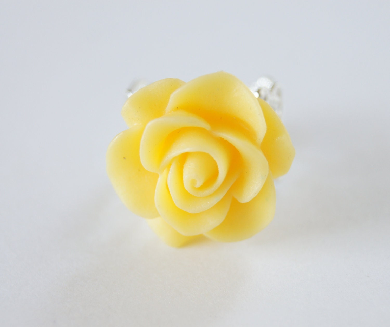 Yellow Resin Rose Flower Silver Metal Adjustable Ring, Vintage Inspired, Bridesmaids, Spring Fashion, Bridal Jewelry