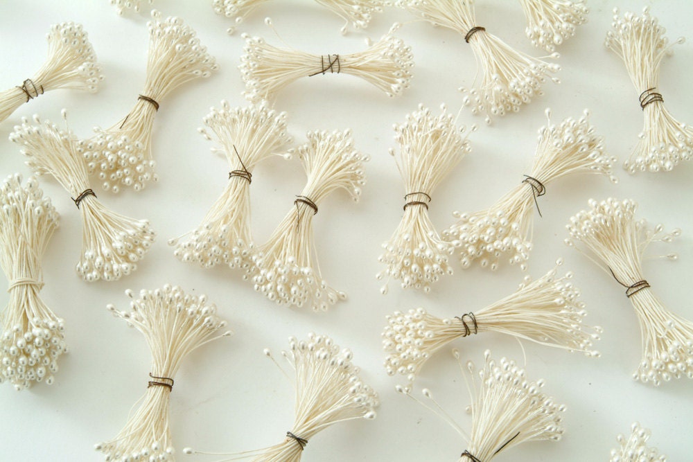 Vintage Millinery Supply Flower Stamens White Pearlized