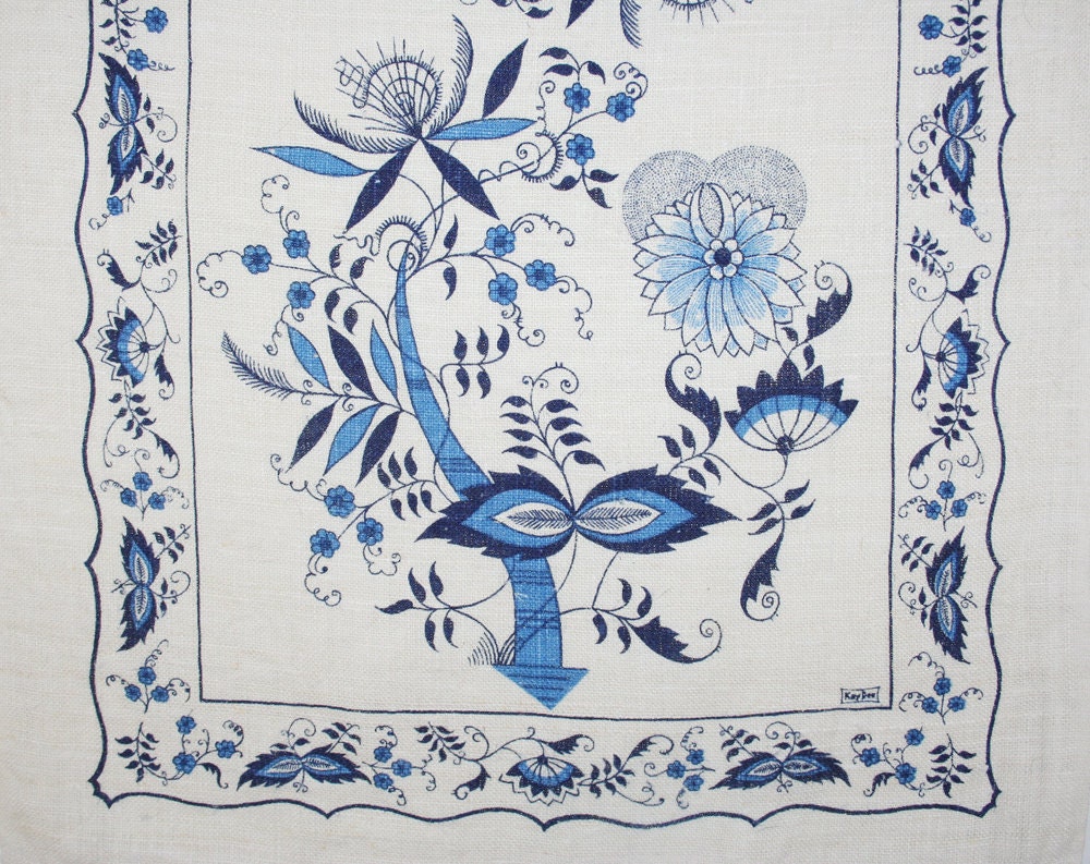 Pure linen Kay Dee tea towel in white and blue