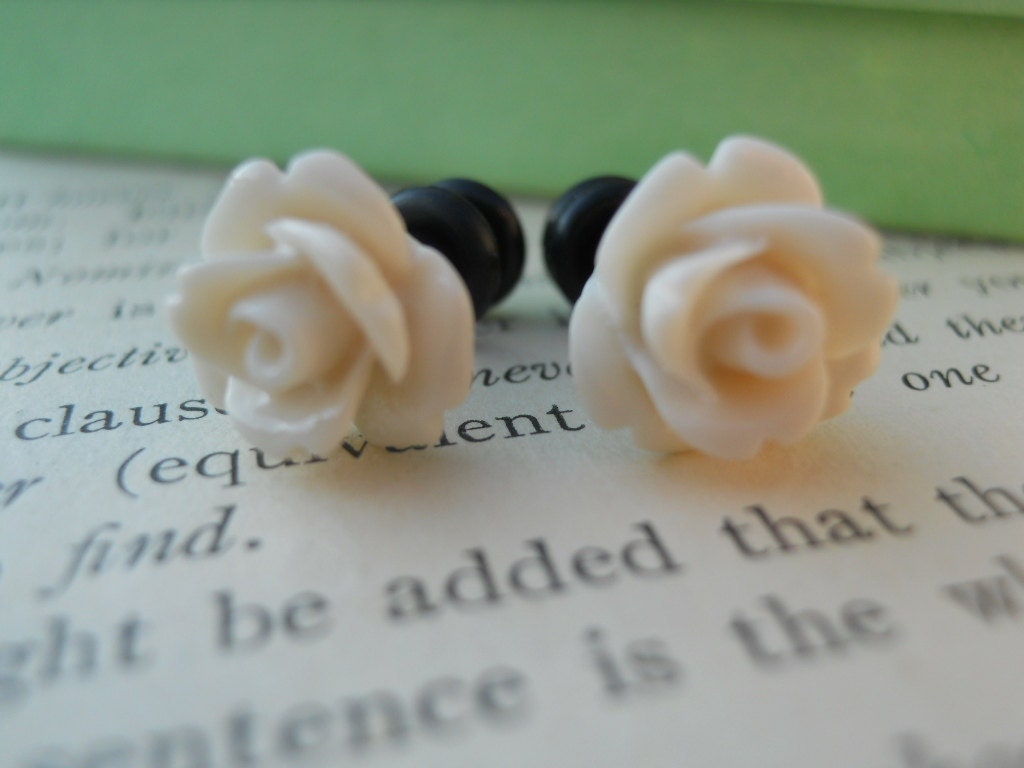 Gauges-Flower Plugs-Cream Roses