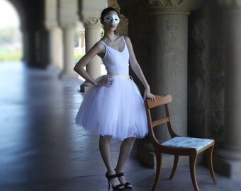 Short tutu tulle skirt for women and teens. Custom length of your choice.
