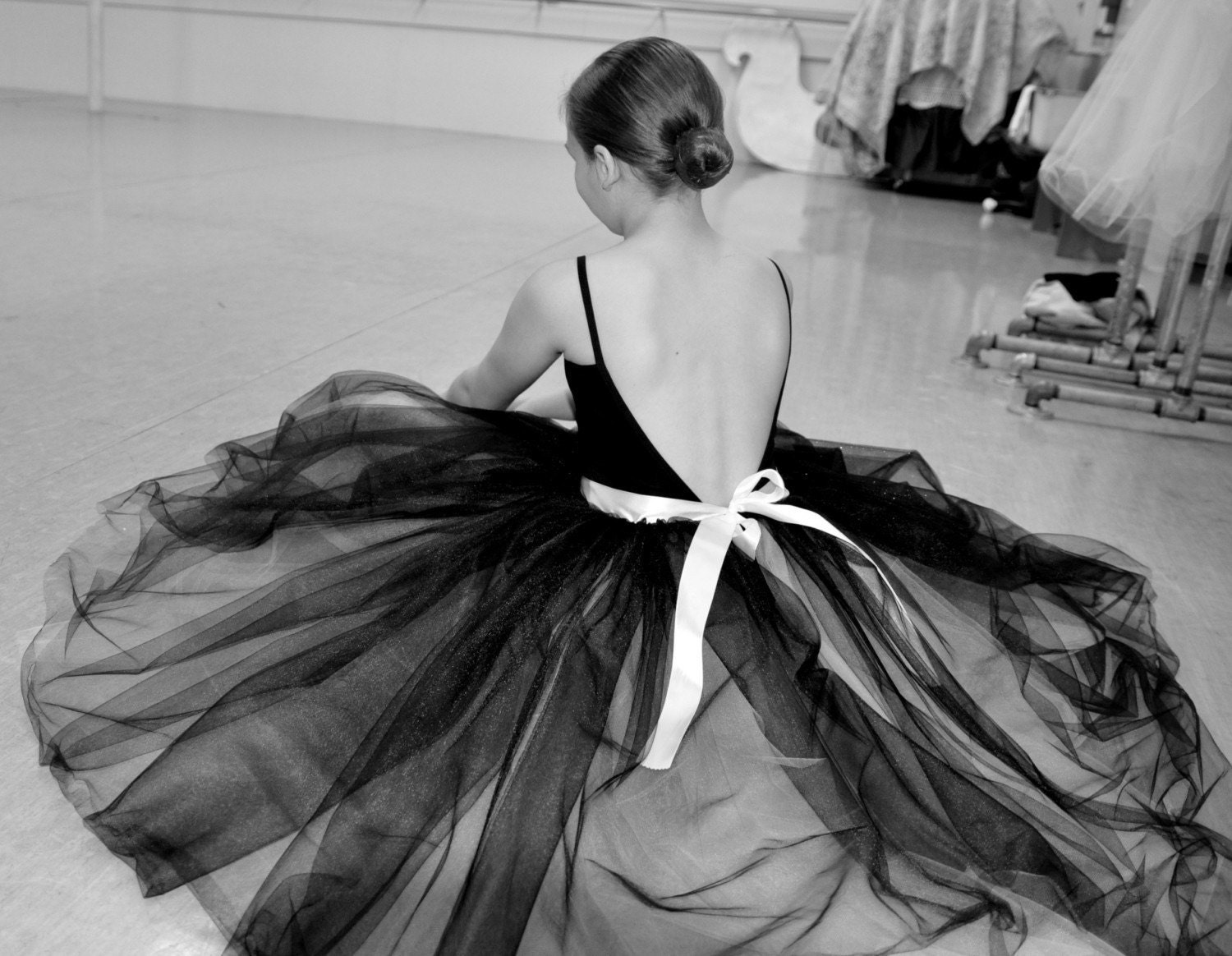 WAIST SIZE ADJUSTMENT TO WOMEN'S TUTUS FOR TUTUSCHIC DESIGNS. 30 - 34.5 inch range. Custom waist size above 29 inches.