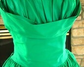 Vintage 1950s Green irredescent tafetta cocktail party prom wedding dress