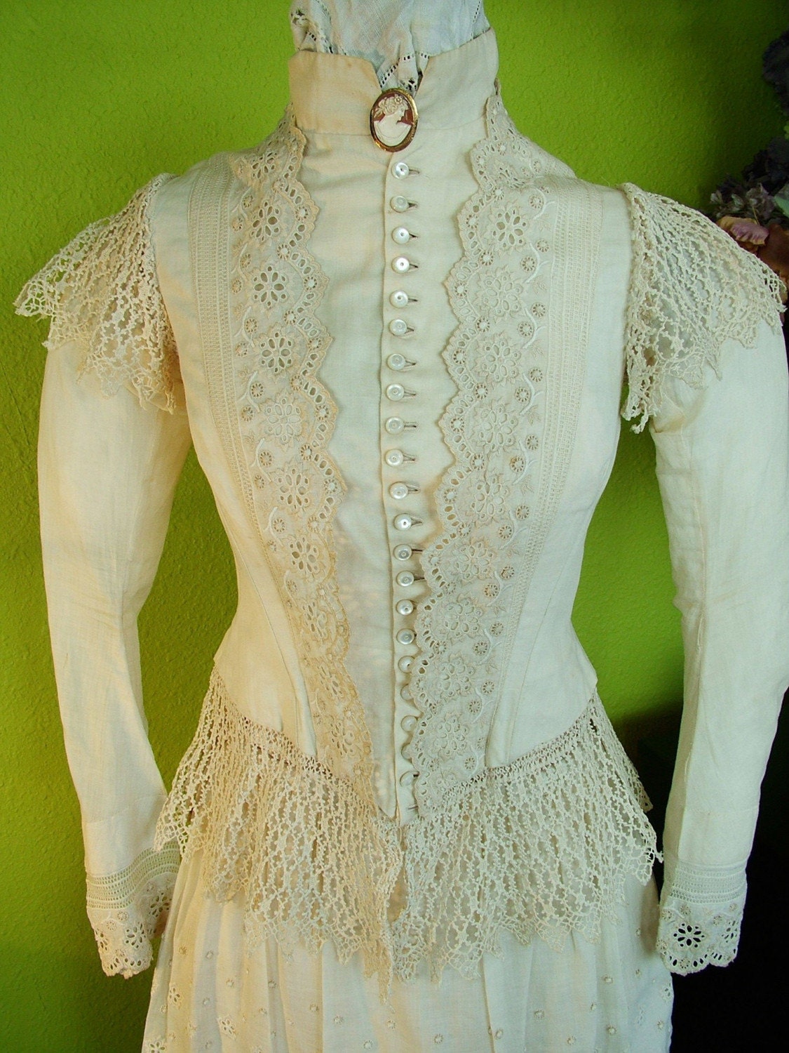 1880s -1890s Ivory Lace Bustle Dress