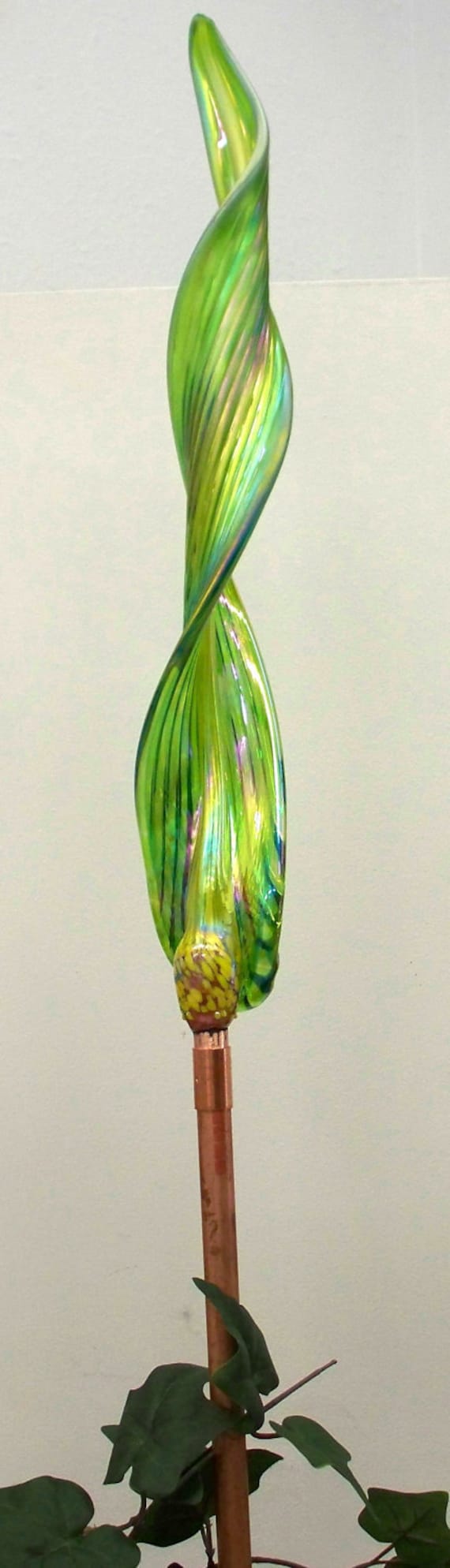 Hand Blown Glass Art Garden Leaf Green Oneil 2755 by oneilsarts
