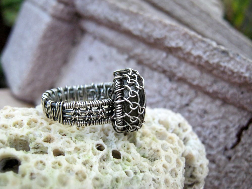 Labradorite ring in sterling silver
