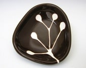 small ceramic dish - berry branch in dark chocolate brown - hopejohnson