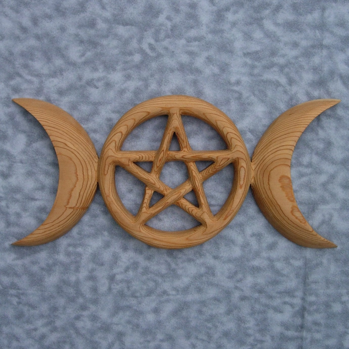 Triple Moon Pentacle - Celtic Goddess Symbol and Holistic Relationship