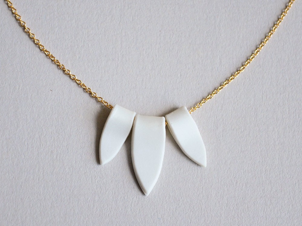 3 Porcelain Points - White Ceramic Necklace - Shark Tooth - 18" Gold Chain