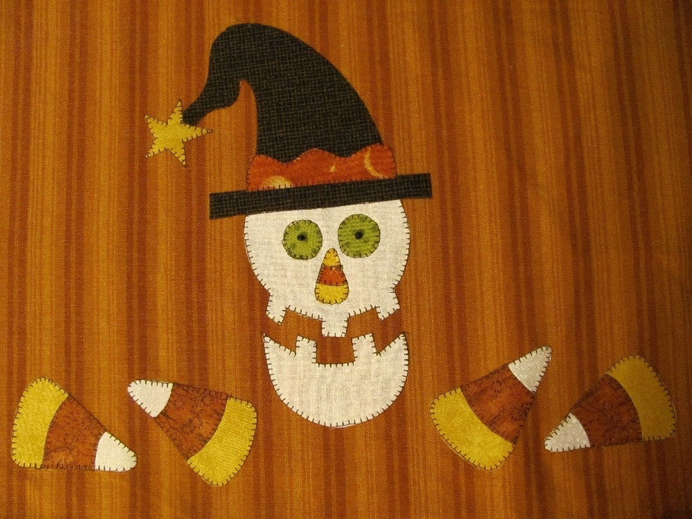 Mr. Halloween Applique PDF Pattern for Tea Towel by Quilt Doodle Designs
