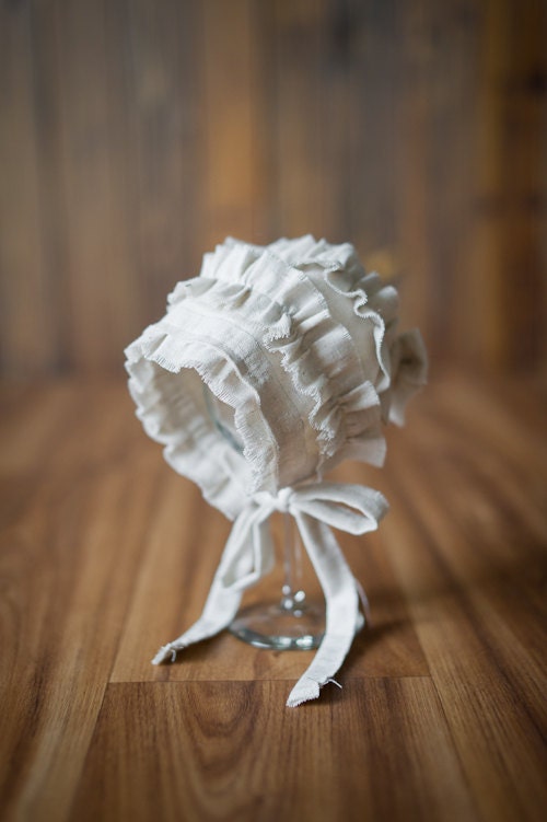 GWEN- Ruffled. Linen. Cream. Newborn Fabric Bonnet. Vintage Style. Baby Girl. Photo Prop.