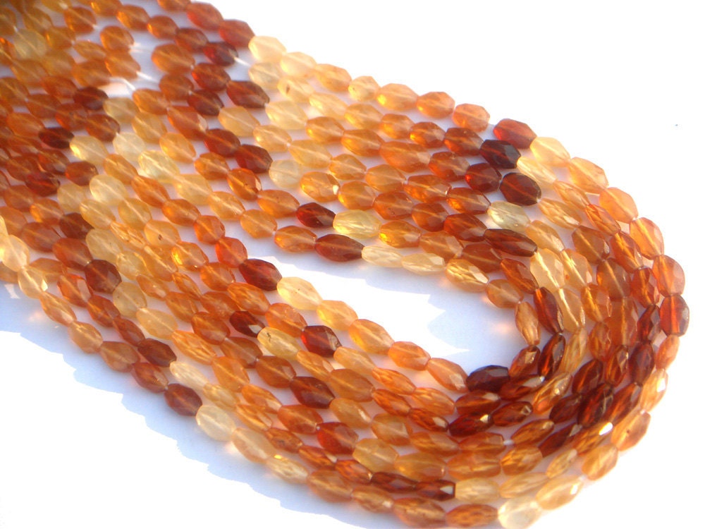 Hessonite Garnet Faceted Oval Semi Precious Gemstone Beads (Quality AA) / 39 Pieces / CODE 225