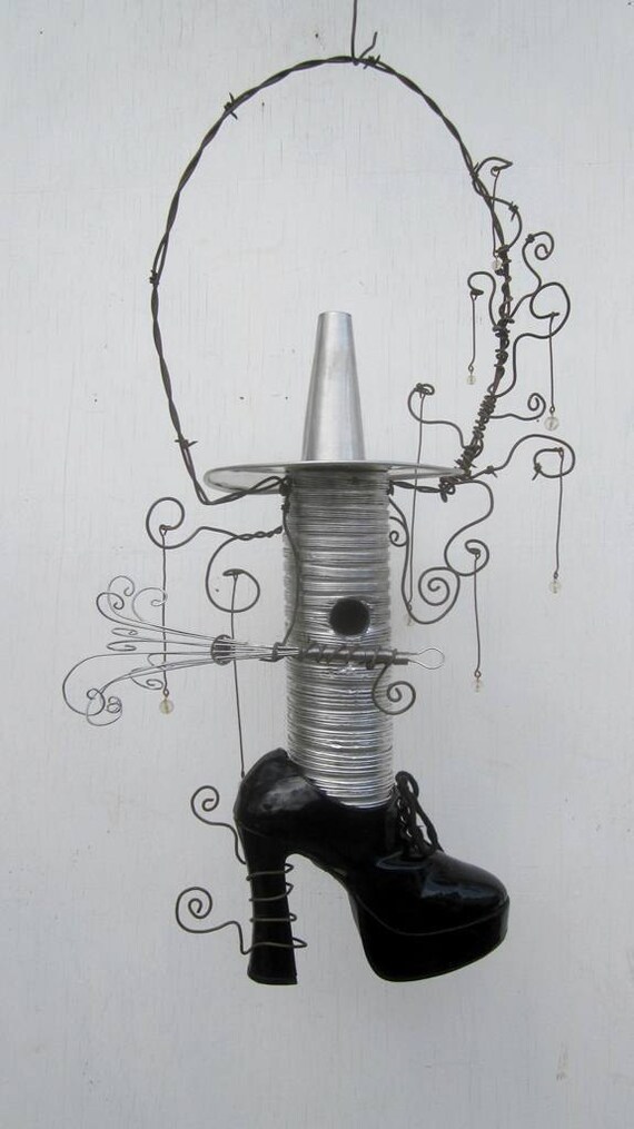 Wicked Kitchen Witch of The West Sexy Shoe Halloween Birdhouse