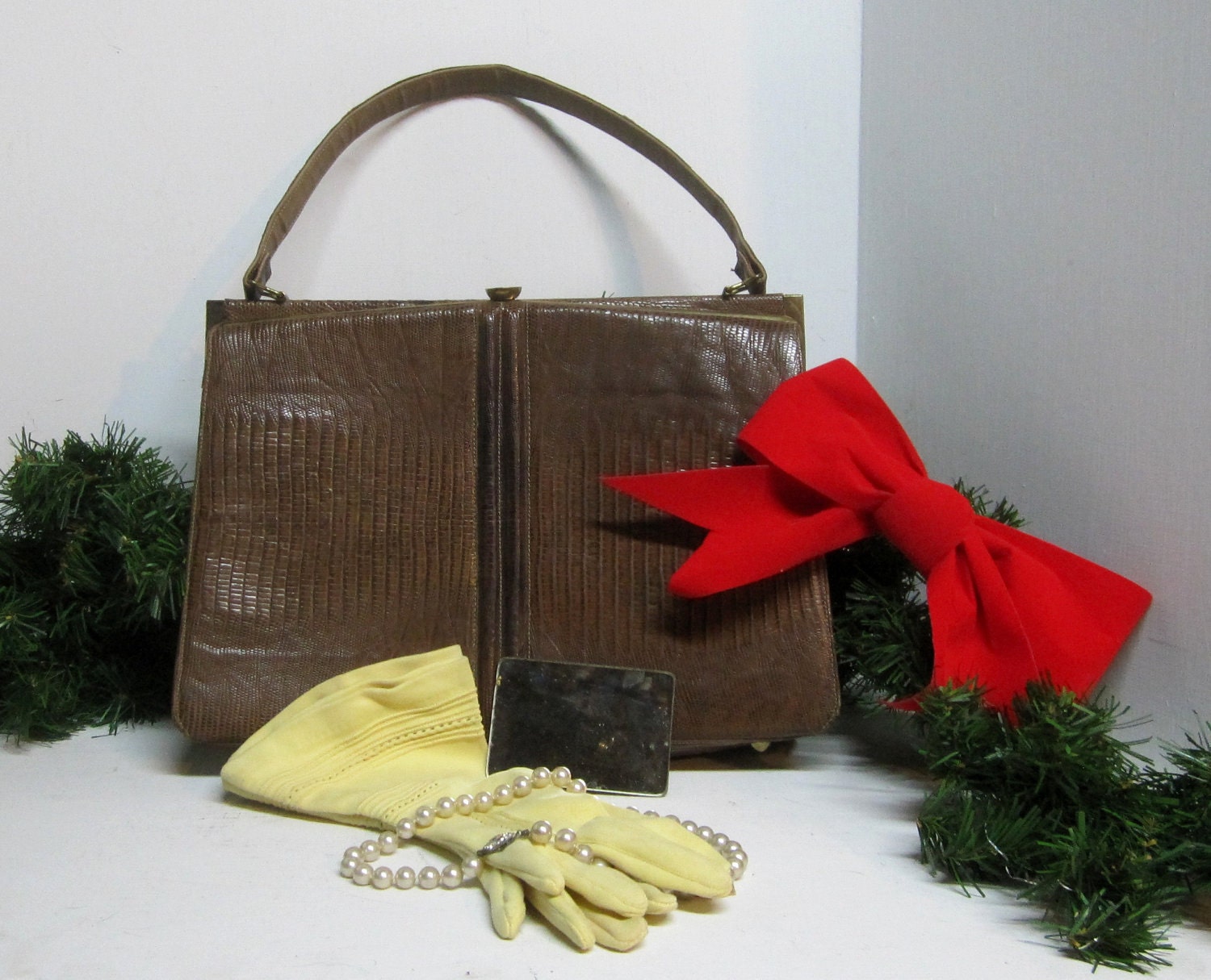 Vintage 1950s-1960s Lizard Skin Handbag Purse -A Wonderful Gift for Your Retro Loving Lady