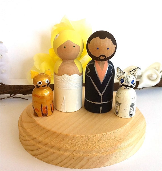 Custom Wedding Cake Toppers with 2 Pets Keepsake Ornament Personalized Wedding Day Decor Table Toppers Hand Painted Bride Groom Cupcakes