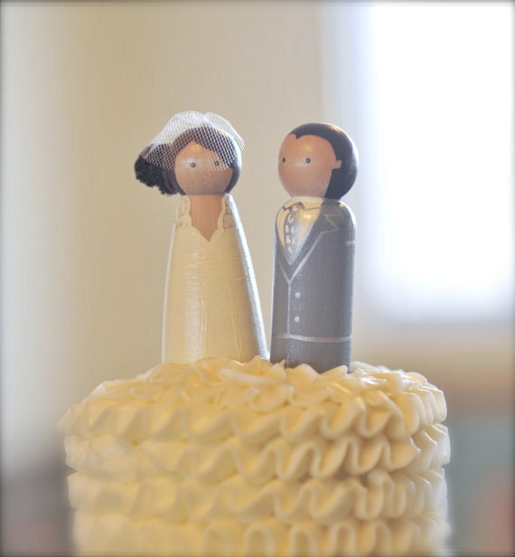 WEDDING CAKE TOPPER Custom Cake Topper Bride Groom Wood Peg Doll Vintage Wedding Toppers Keepsake Personalized Wedding cake Toppers