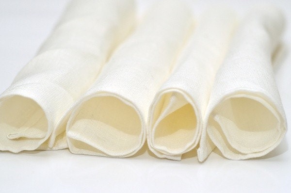 Linen Napkins. Set of 16 White Napkins. Size: 18" X 18" (45cm X 45cm).
