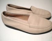 Vintage Bone Leather Slip Ons Womans 9 1/2M