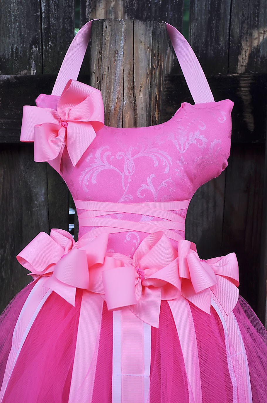 Beautiful pink ballerina tutu hair bow holder