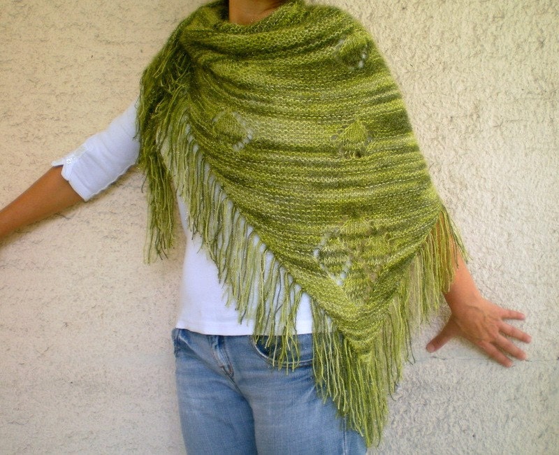 Sparkling Green Crystal Triangle Knit Shawl