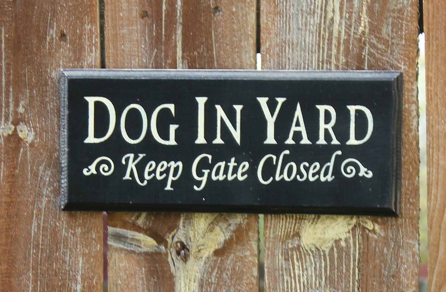 DOG IN YARD - Keep Gate Closed Sign/Dog Sign/Gate Sign/Pet Sign