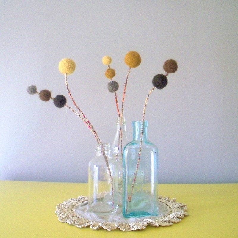 Felt flowers. Craspedia bunch.  Mustard and brown wool pom pom flowers.  Billy buttons, billy balls, woolly heads.  Mod decor.
